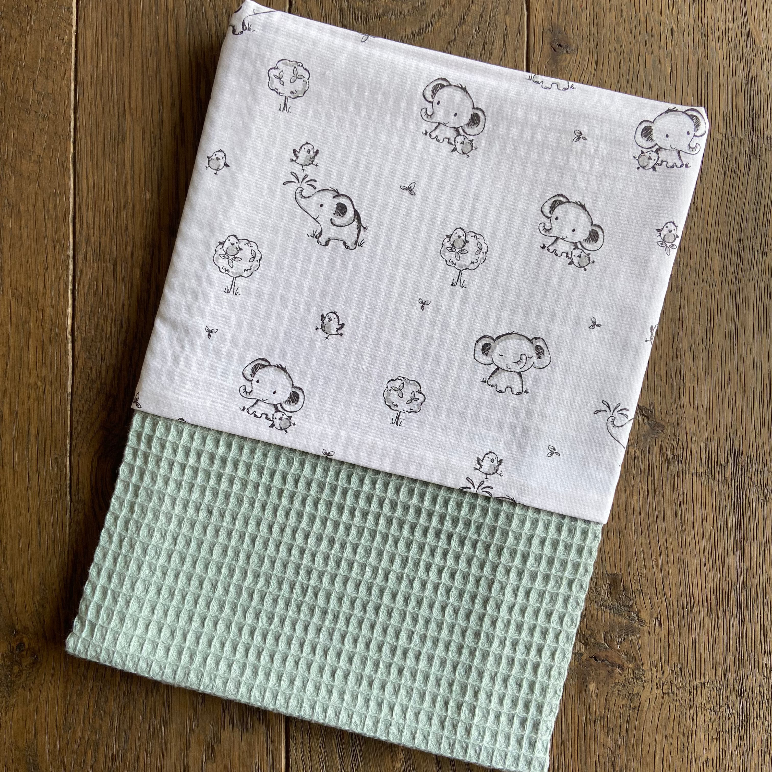 Wiegdeken Wafel Groen | Olifantjes