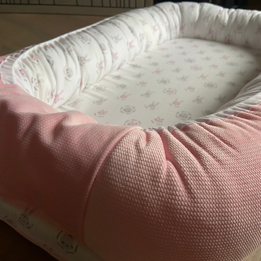 Velvet Babynest | Pink Bunnies